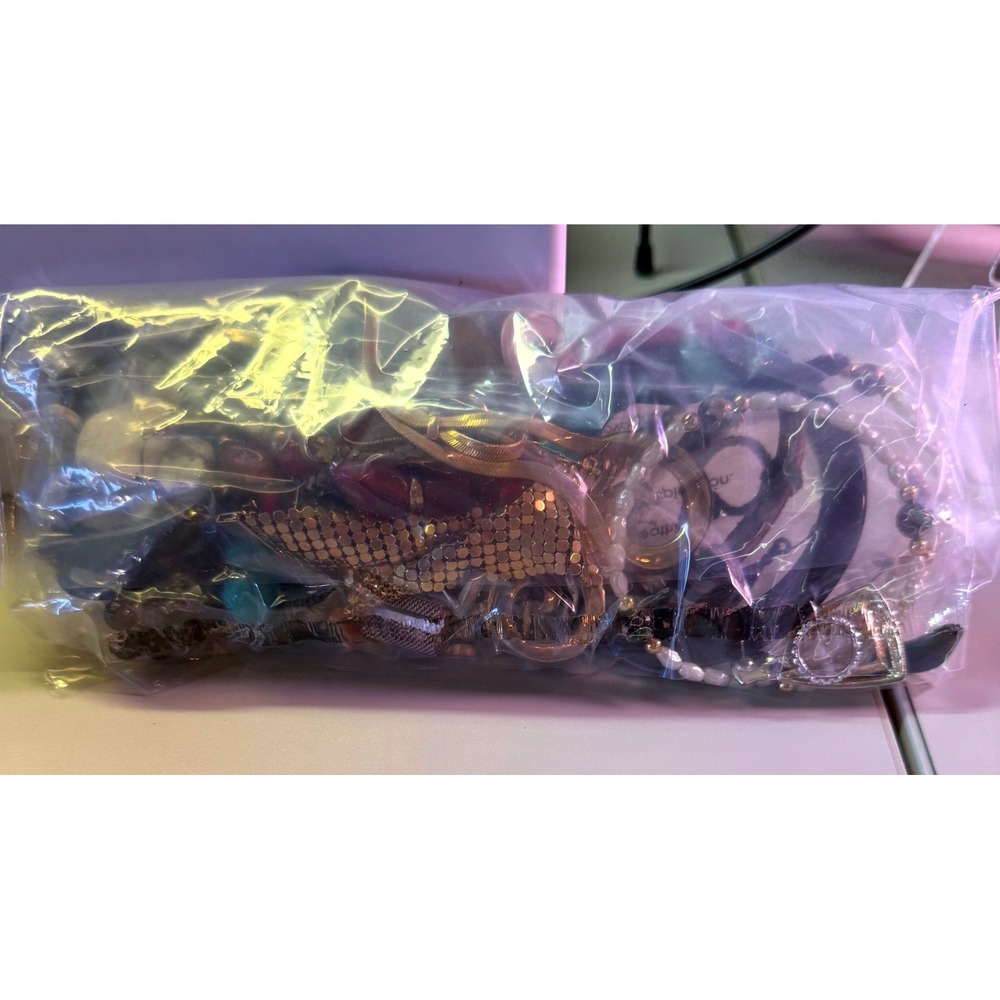 LB Mixed Costume Jewelry Lot Grab Bag Necklaces Bracelets Beads Craft Wearable